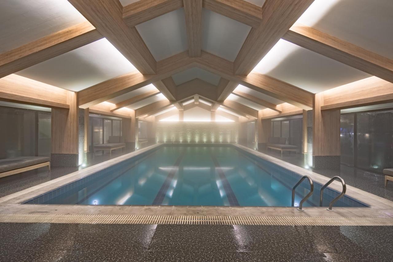Howard Johnson Huashuiwan Hot Springs Resort Chengdu Exterior foto